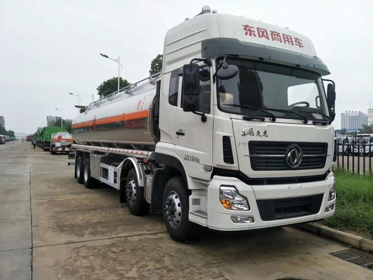 Comprehensive Guide to the 2016 Freightliner M2 106: Specifications, Features, and Insights