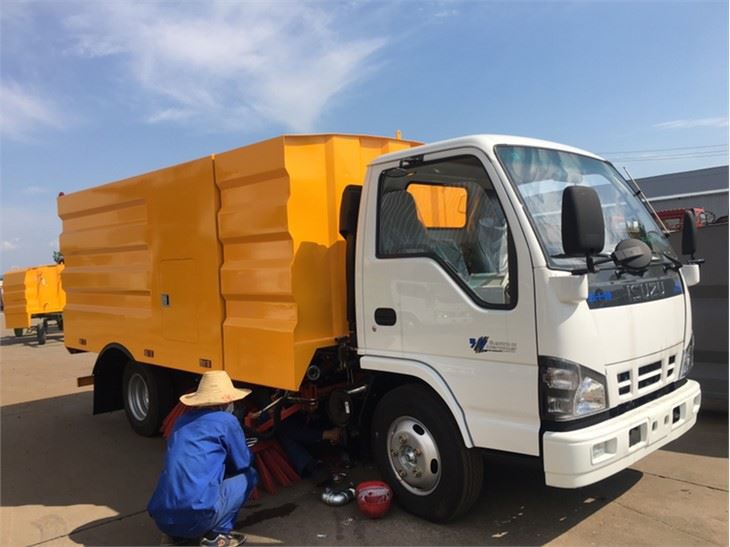 What is the Difference Between Crew Cab and Double Cab?