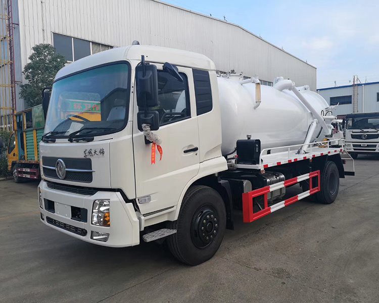 Understanding Water Spray Tankers: Essential Equipment for Modern Water Management