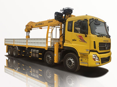 Everything You Need to Know About Kenworth Tow Hooks